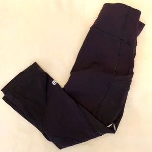 Deep purple lulu leggings!